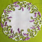 Serwetka o średnicy 30 cm w kolorze białym z lawendą