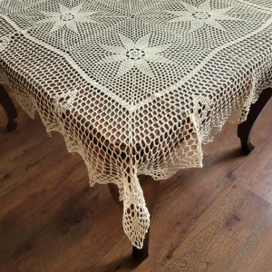 Obrus szydełkowy 120x170 w kolorze kremowym